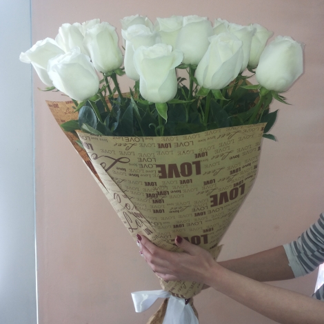Букет "21 белая роза "